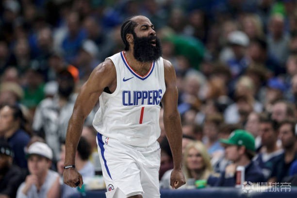 队记:快船无意交易哈登,球员突然提出离队请求让快船很意外