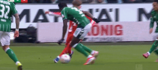 半场:拜仁2-0不莱梅,凯恩5分钟内双响,卡尔造点